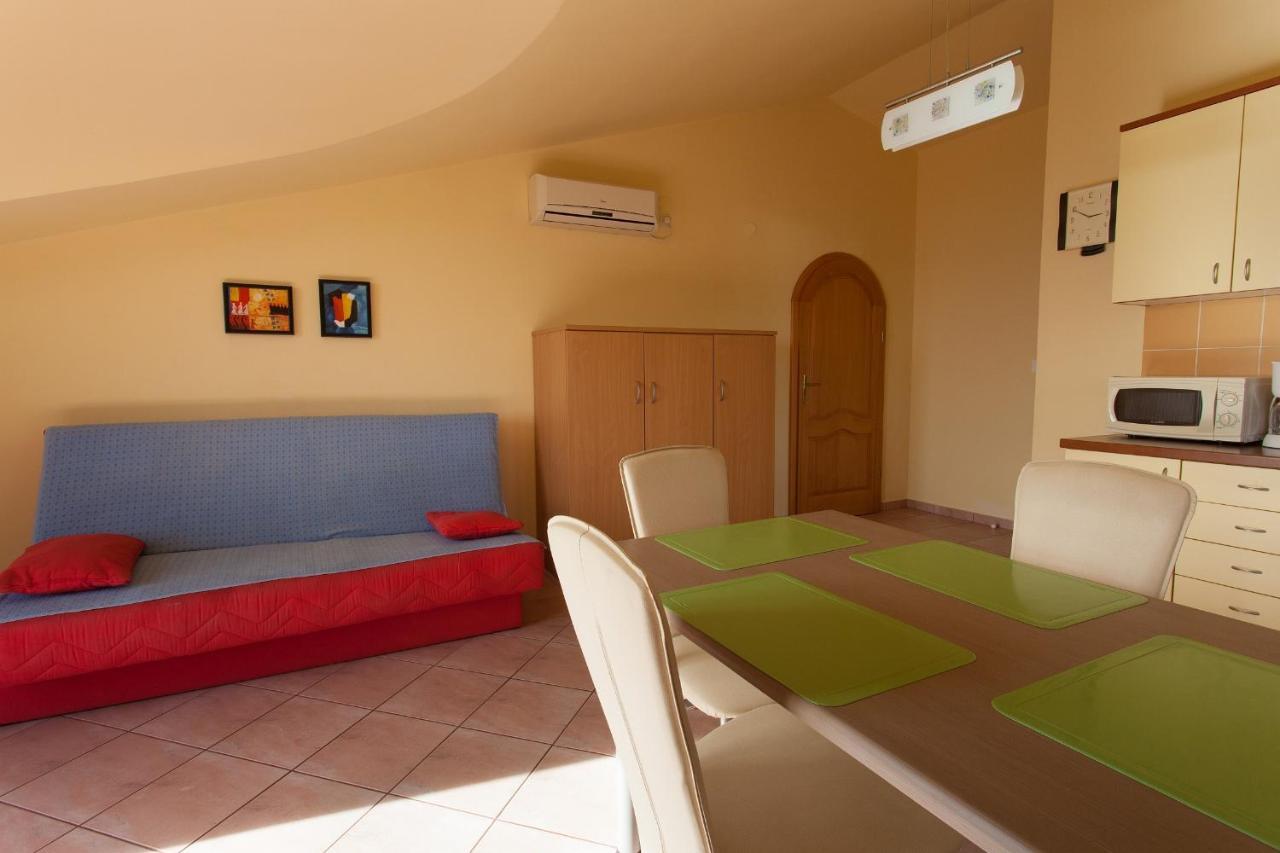 Apartman Vjekoslav Krk Town Extérieur photo